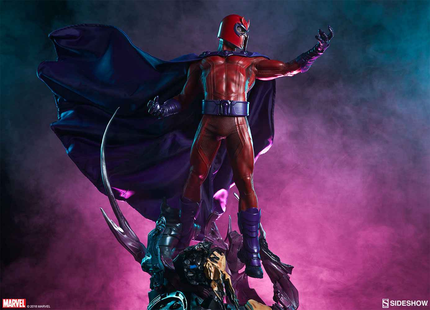 Marvel Select <b>Magneto</b>.