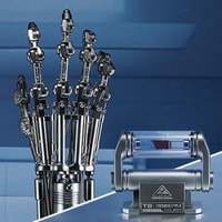 Terminator T-800 Endoskeleton Arm and Brain Chip Collectible Set