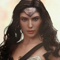 DC Comics Wonder Woman Sixth Scale Figure