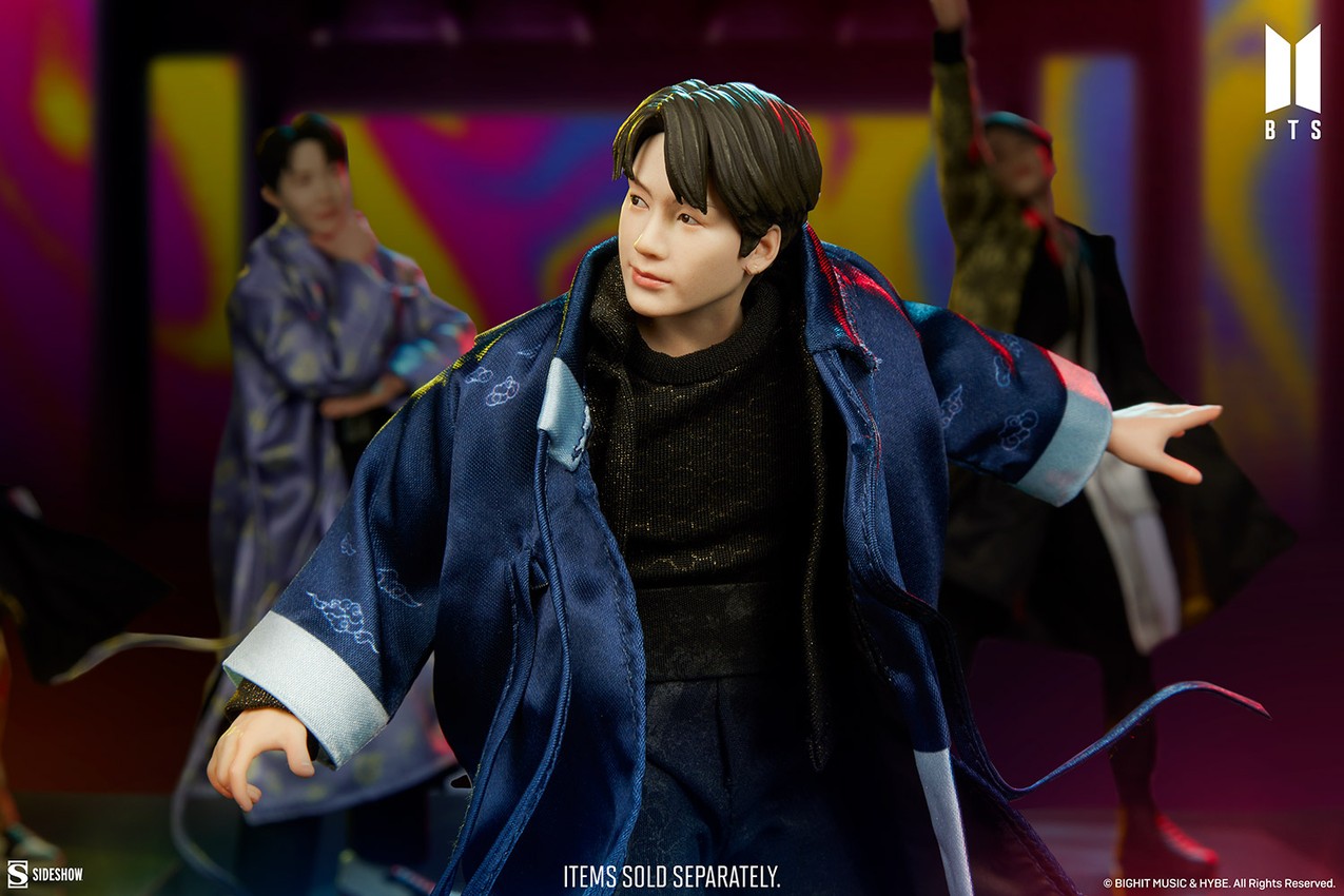 Jin BTS Idol Collection Deluxe Statue