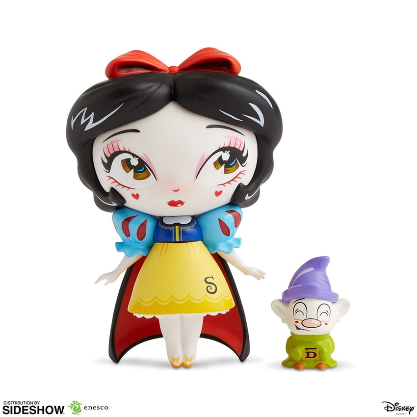 Enesco Disney Showcase Snow White Figurine Little Princess NEW