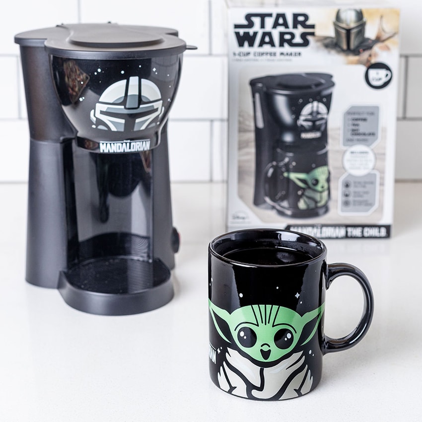 Star Wars The Mandalorian & Baby Yoda Coffee Maker Set