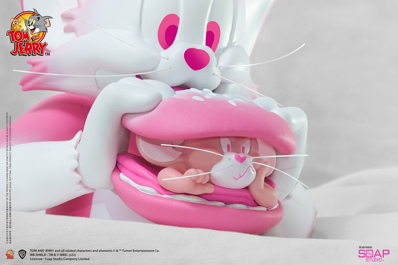 Tom and Jerry Burger (Snowy Pink Version) Bust by Soap Studio 