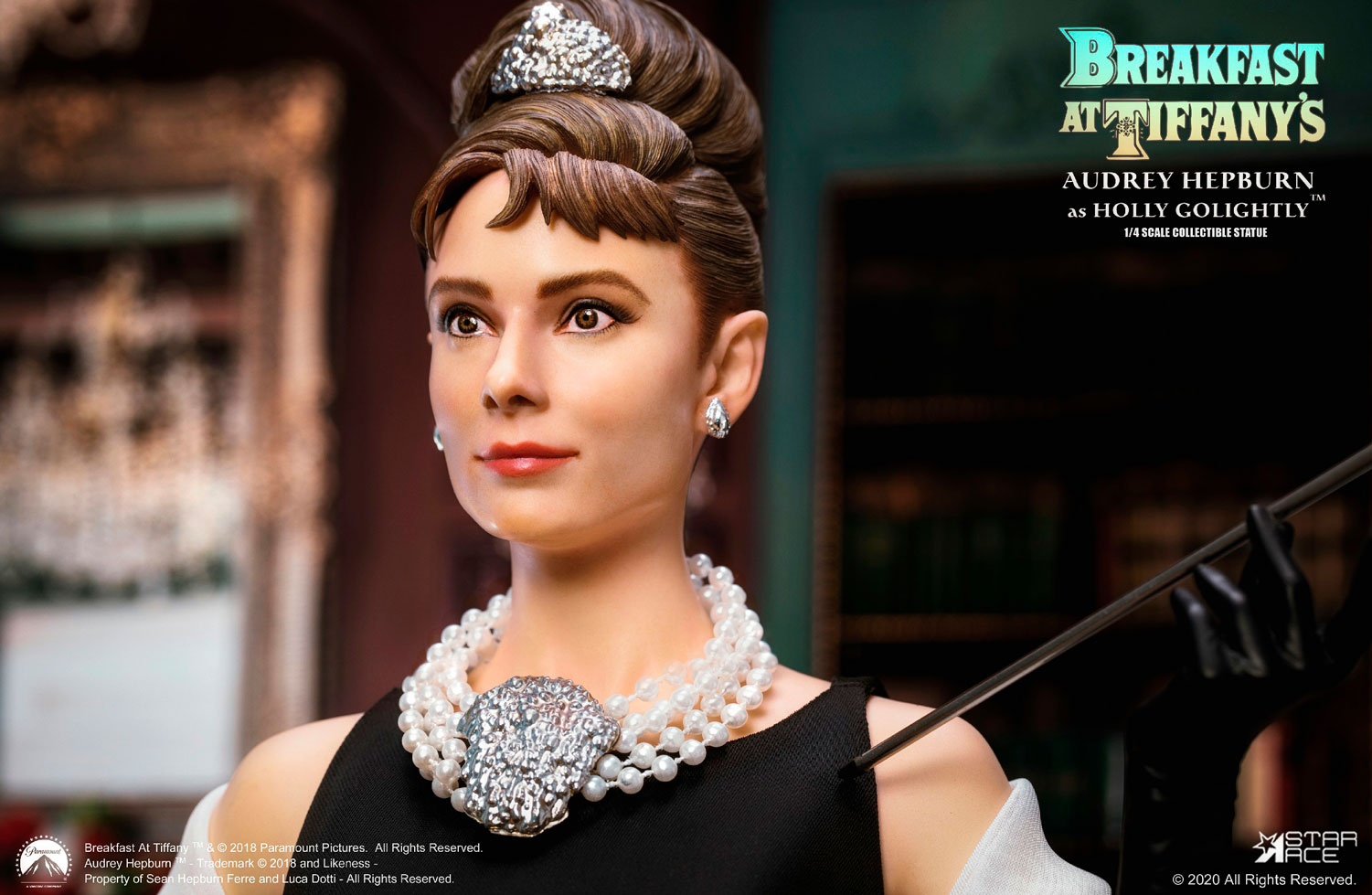 Audrey Hepburn as Holly Golightly Deluxe With Light Statue by Star Ace Toys  | Sideshow Collectibles