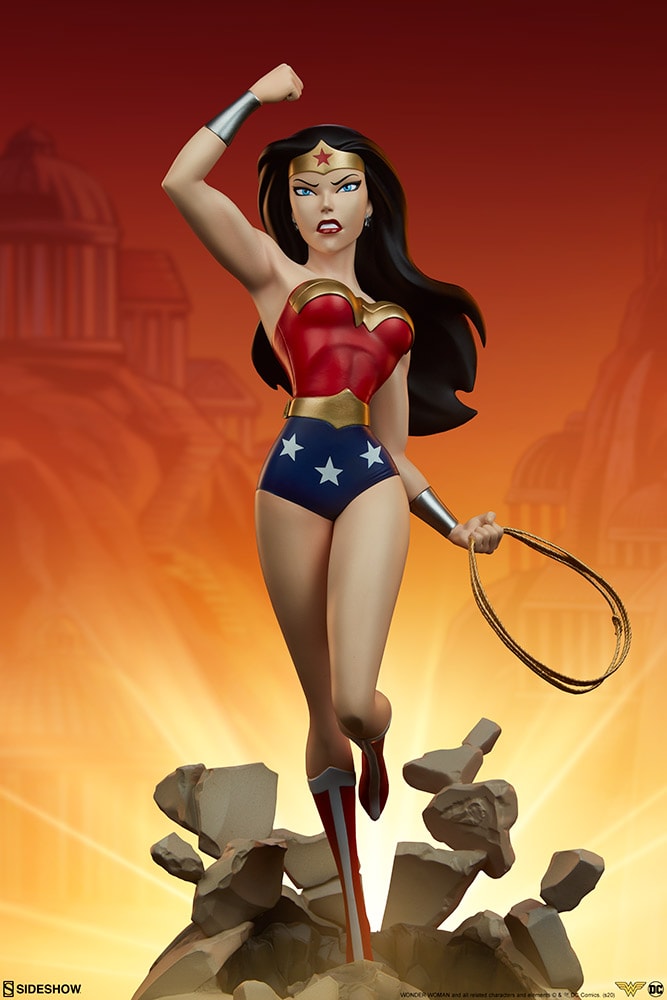 New Photos of the Wonder Woman Statue from Sideshow's Animated Series  Collection