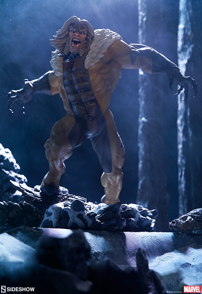 Marvel Sabretooth Premium Format Figure by Sideshow | Sideshow