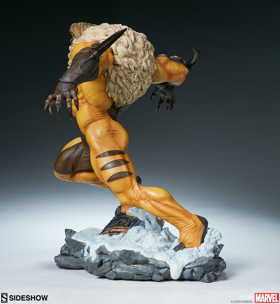 Marvel Sabretooth Premium Format Figure by Sideshow | Sideshow