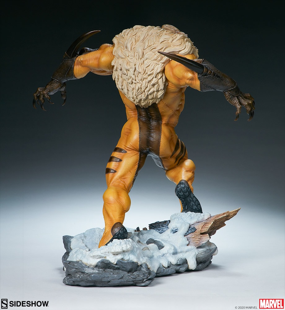 Marvel Sabretooth Premium Format Figure by Sideshow | Sideshow