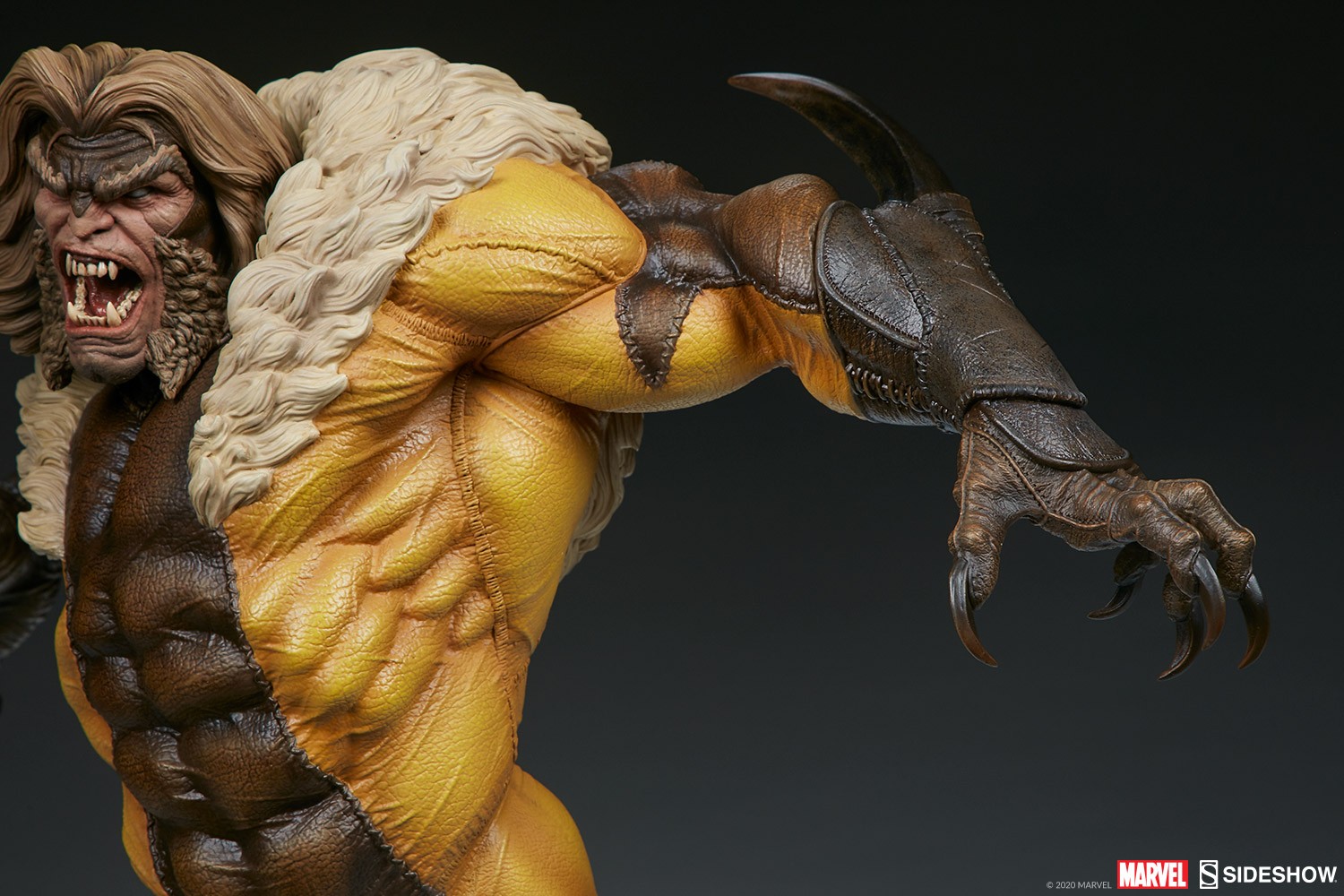 Marvel Sabretooth Premium Format Figure by Sideshow | Sideshow