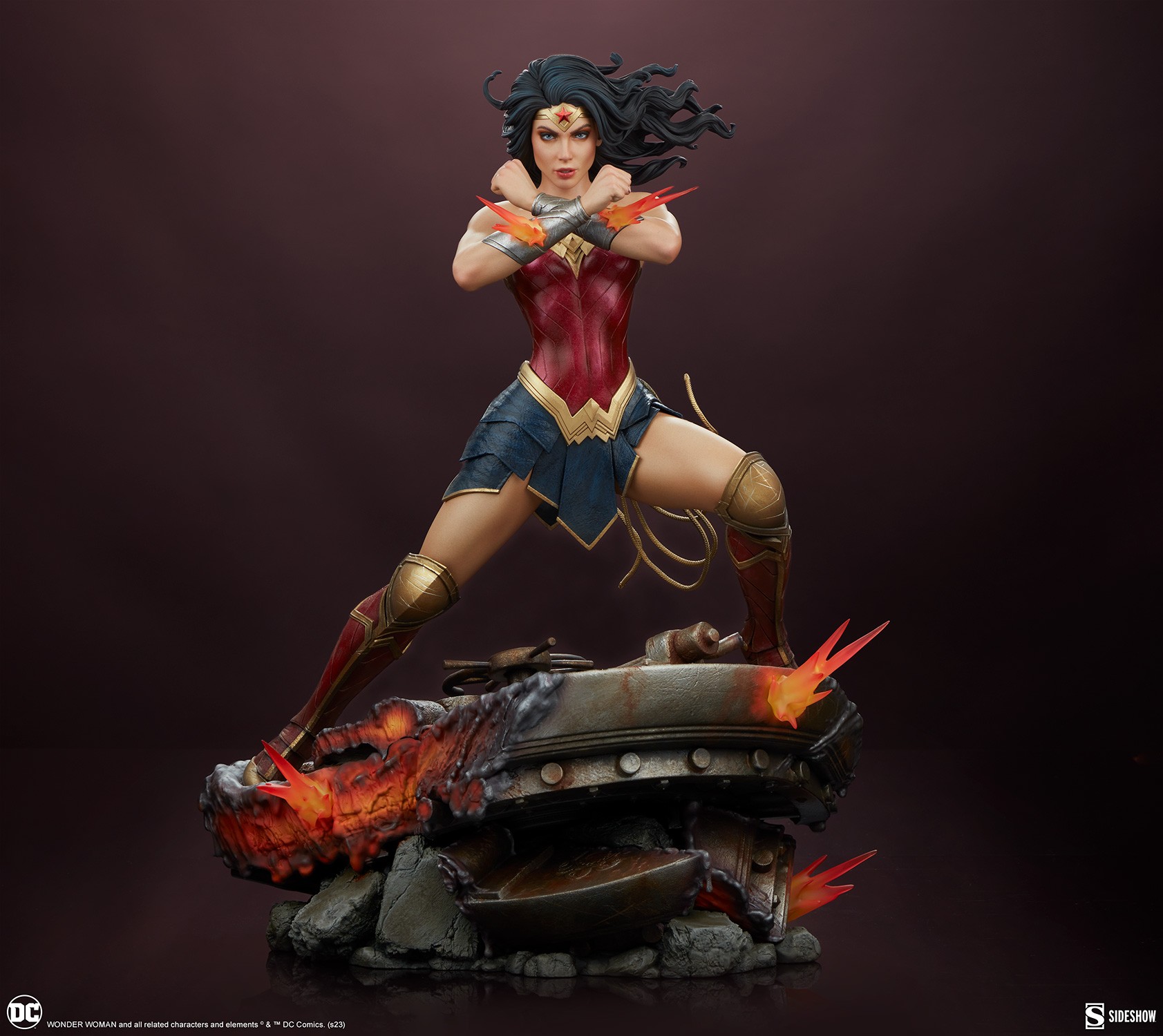 Wonder Woman: Saving the Day Premium Format Figure by Sideshow