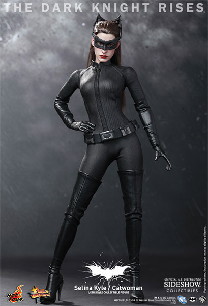 DC Comics Selina Kyle - Catwoman Sixth Scale Figure by Hot Toys