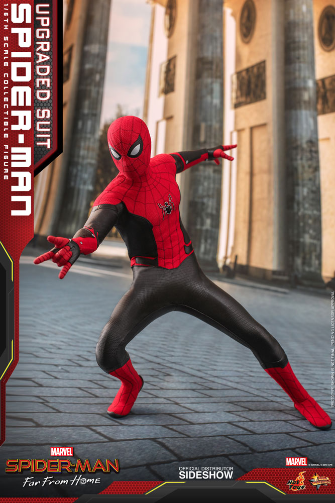 Spider-Man Upgraded Suit 1/6 Scale Figure