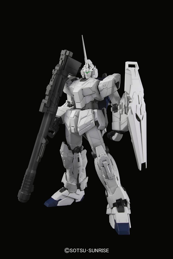 PG RX-0 Unicorn Gundam 1:60 Model Kit by Bandai | Sideshow Collectibles