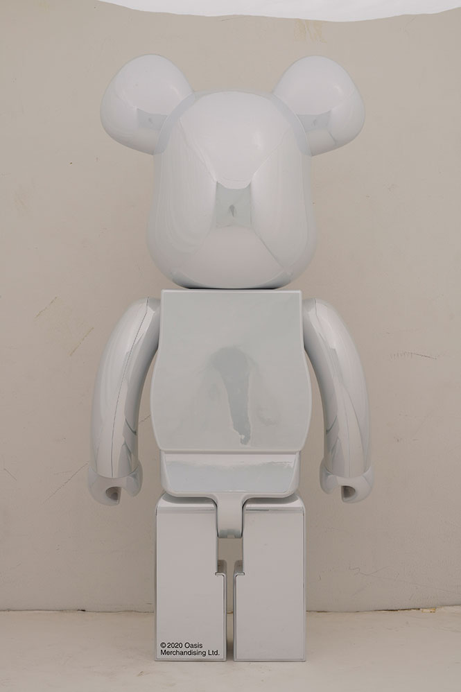 Be@rbrick Oasis White Chrome 1000% Collectible Figure by Medicom Toy |  Sideshow Collectibles