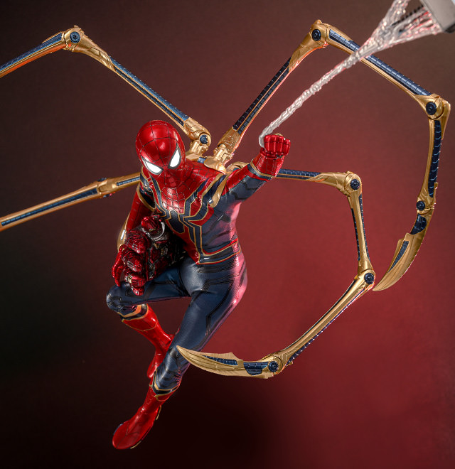 Iron Spider Sixth Scale Figure