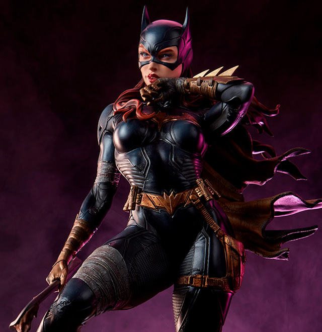 Batgirl Premium Format Figure