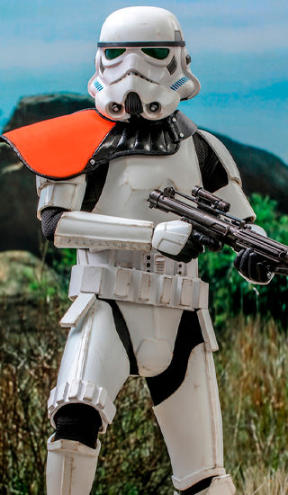 STORMTROOPER COMMANDER Sixth Scale Figure by Hot Toys