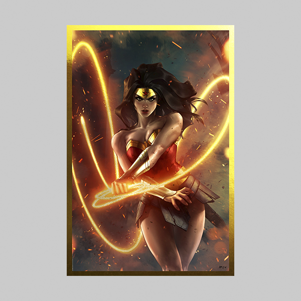 Wonder Woman™ (Gold Holofoil Variant)
