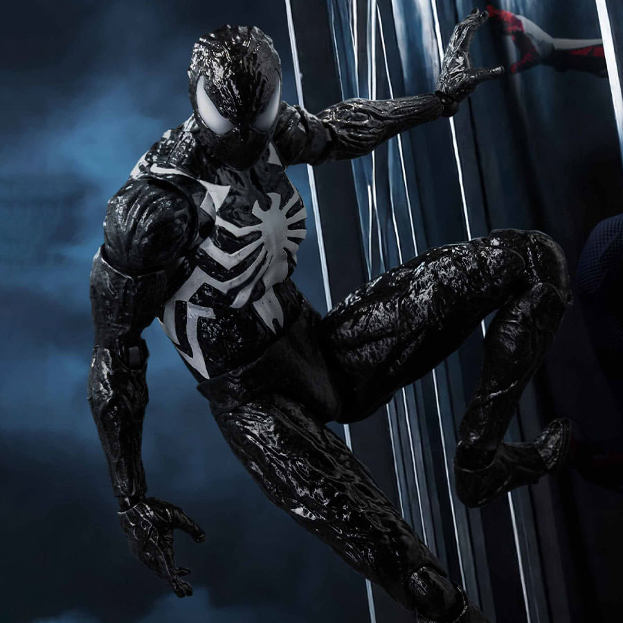 DLX Spider-Man Symbiote Suit (Peter Parker)