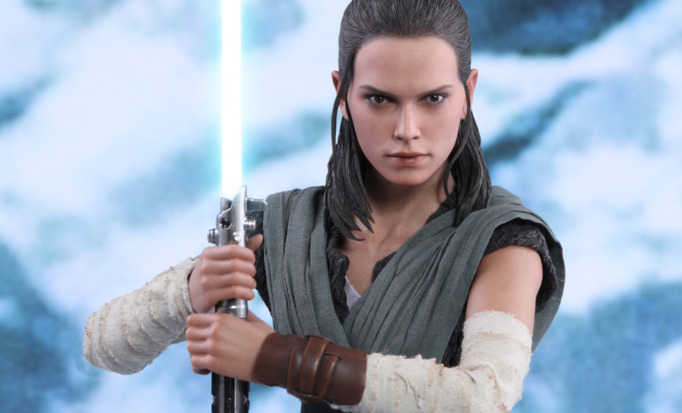 Star Wars Rey Jedi Training Sixth Scale Figure By Hot Toys