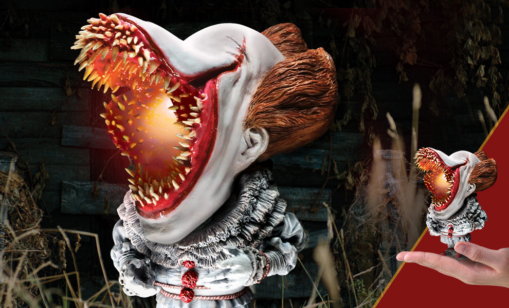 Pennywise Scary Light-Up Version Vinyl Collectible | Sideshow Collectibles