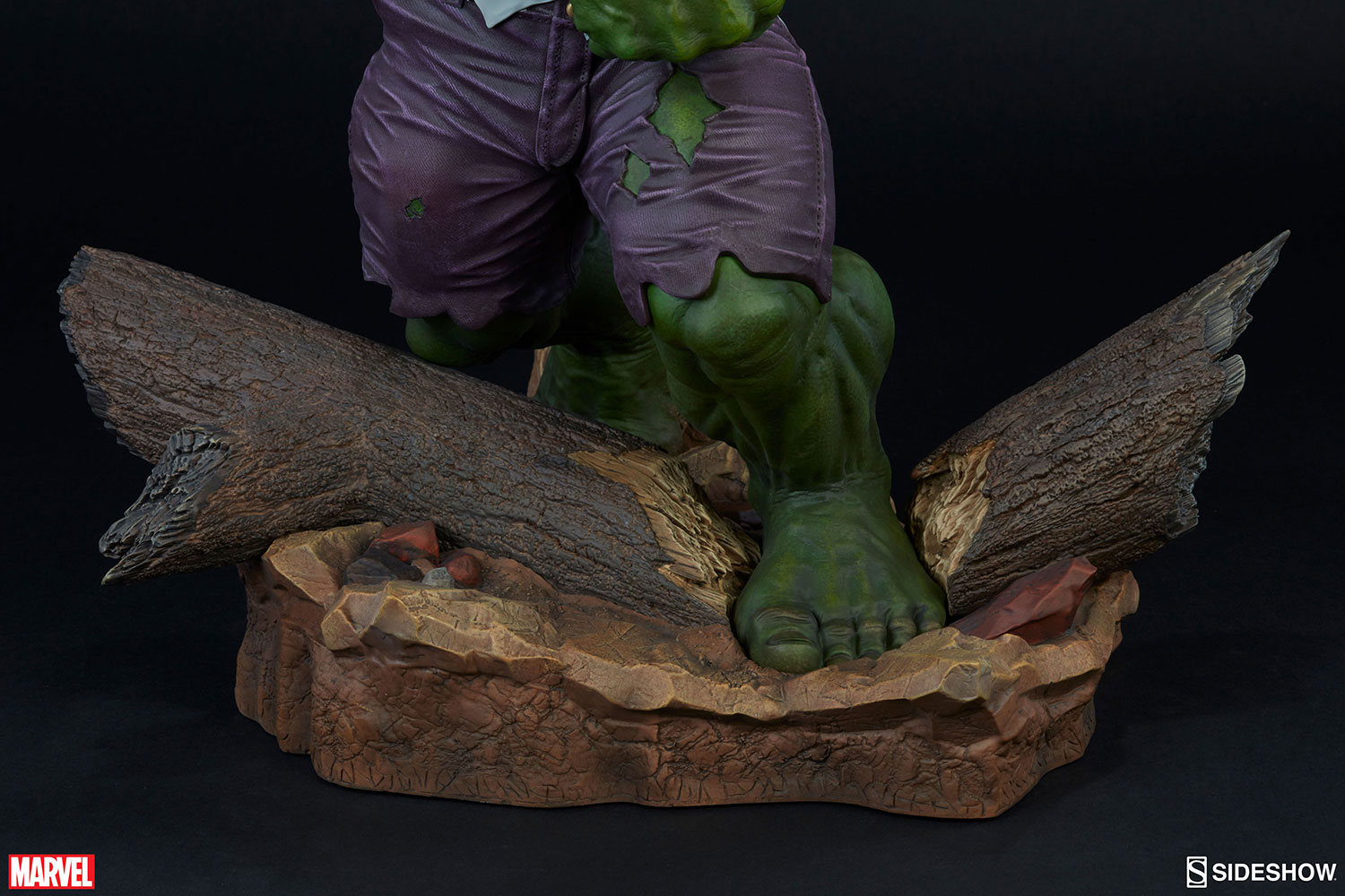 wolverine hulk statue