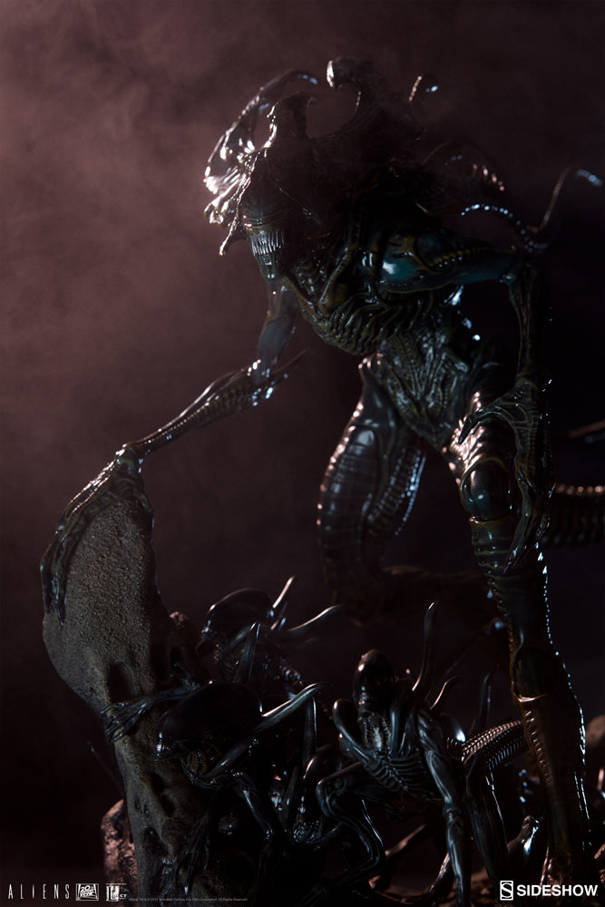 sideshow alien maquette