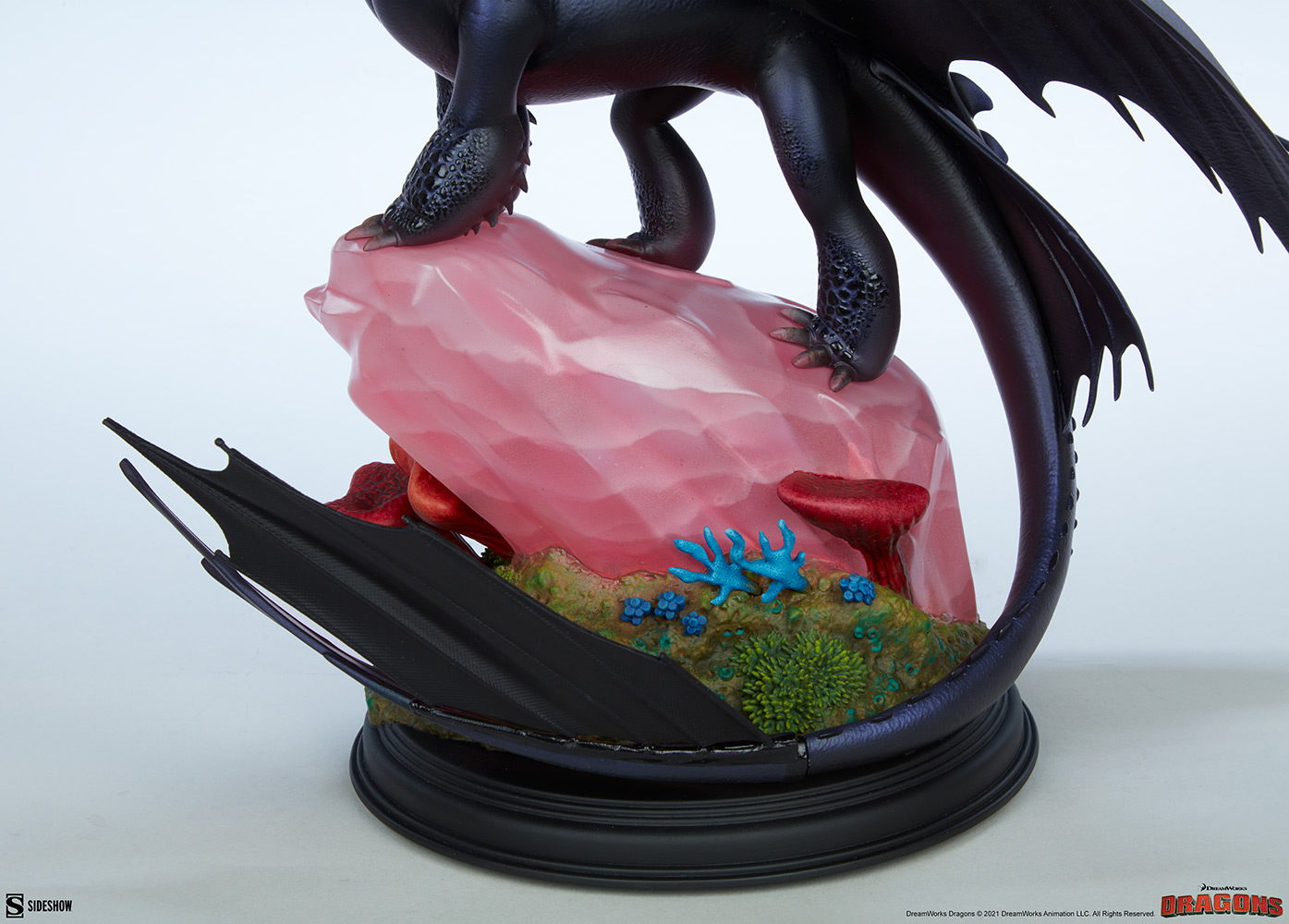 toothless resin statue