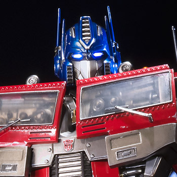 Premium Masterline Transformers Generations I Optimus Prime