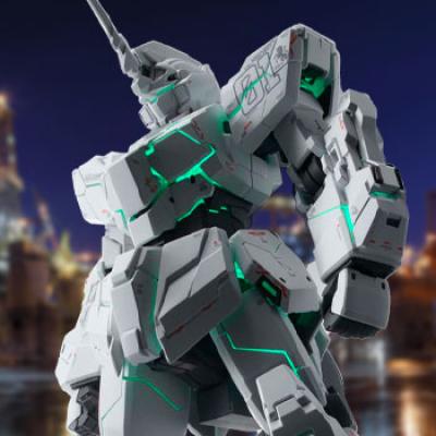 Unicorn Gundam (Ver.KA) Figure BANDAI