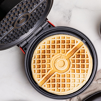 Pokemon Pokeball Waffle Maker