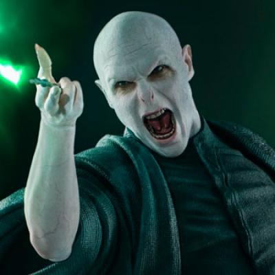 Voldemort and Nagini (Harry Potter) Statue by Iron Studios