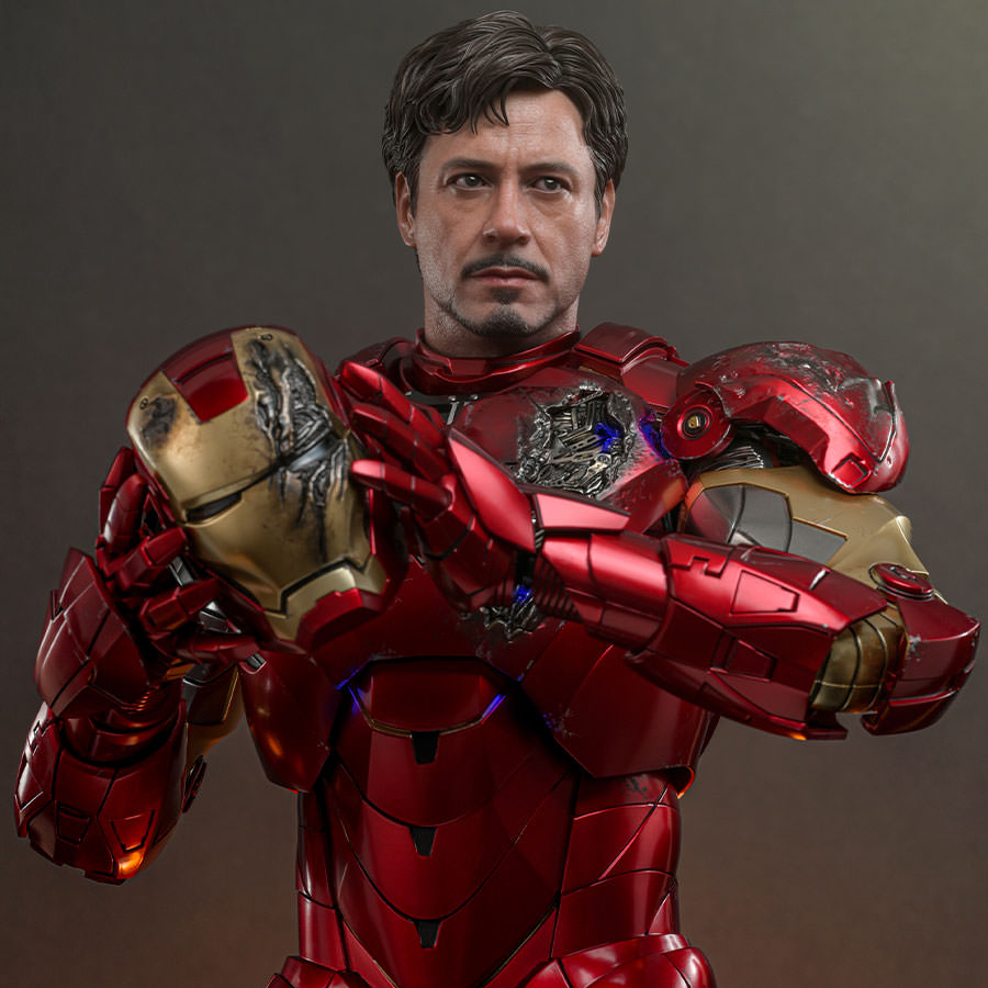 Iron Man Mark VI Quarter Scale Collectible Figure by Hot Toys